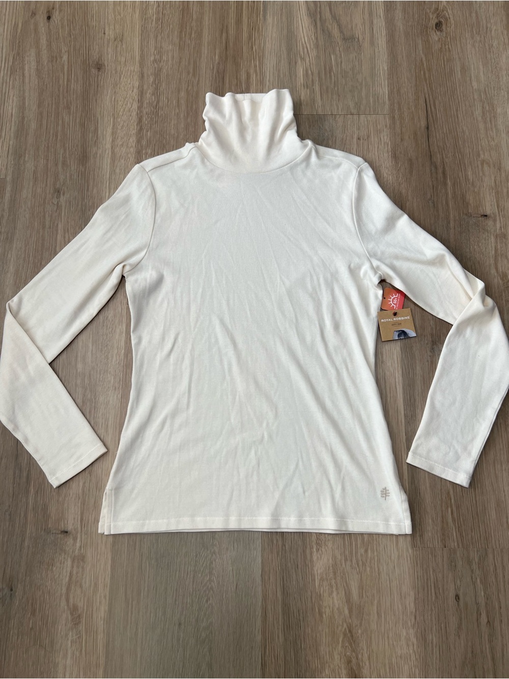 Royal Robbins kickback turtleneck in cream size medium